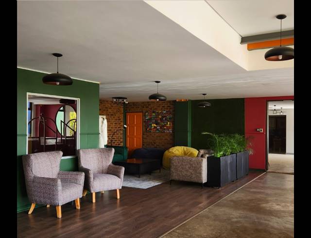 5,472M² HOTEL FOR SALE IN HATFIELD